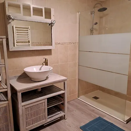 Holiday home La Louviere Plein Coeur Beaujolais Degustation Possible *