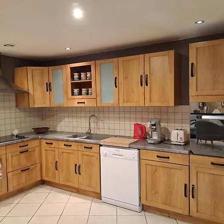 La Louviere Plein Coeur Beaujolais Degustation Possible Holiday home *