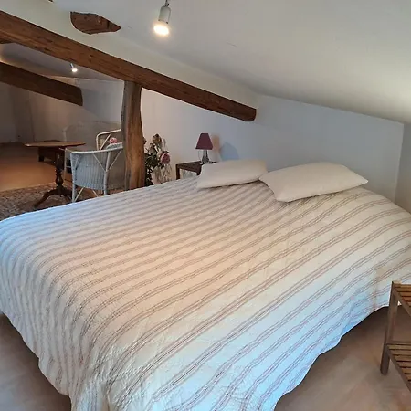 Holiday home La Louviere Plein Coeur Beaujolais Degustation Possible